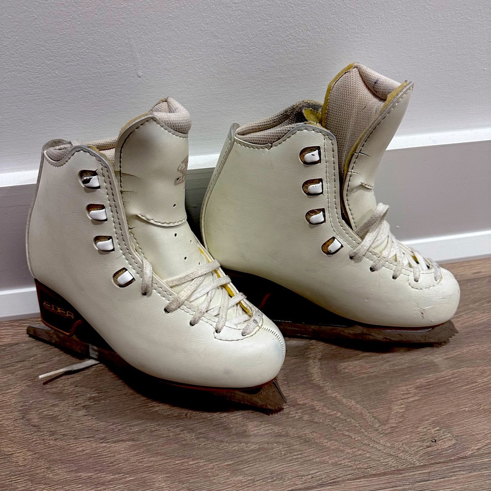 EDEA Tempo figure skates with Jackson Ultimate Mark IV blades